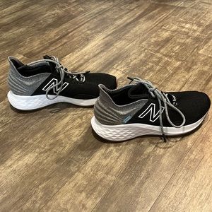 New Balance Fresh Foam Roav 7.5 Athletic Shoe